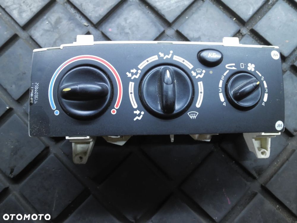 PANEL NAWIEWU RENAULT MEGANE I 662369C POSIADAM 2 SZT - 3