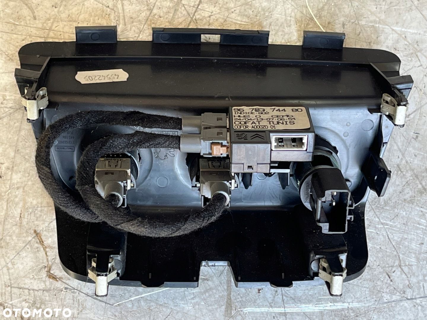 GNIAZDO USB AUX PEUGEOT 208 I 9678374480 - 1