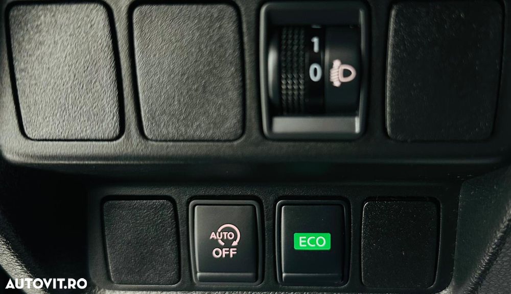 Nissan Qashqai 1.6 DCI Xtronic N-Connecta - 12