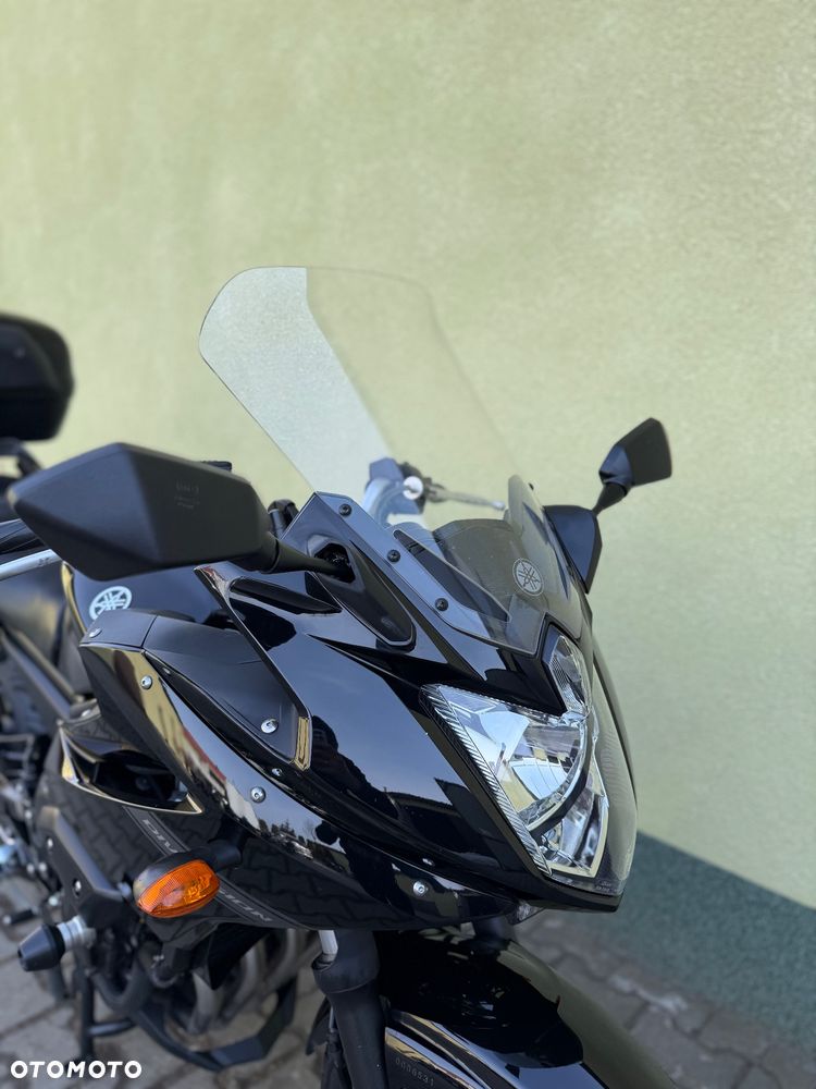 Yamaha XJ - 2
