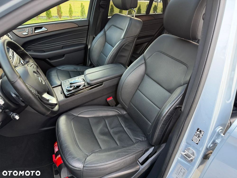 Mercedes-Benz GLE - 27