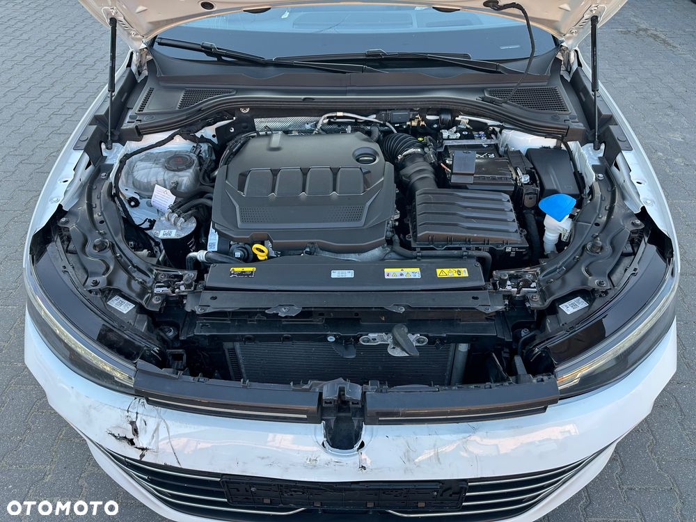 Volkswagen Passat - 13