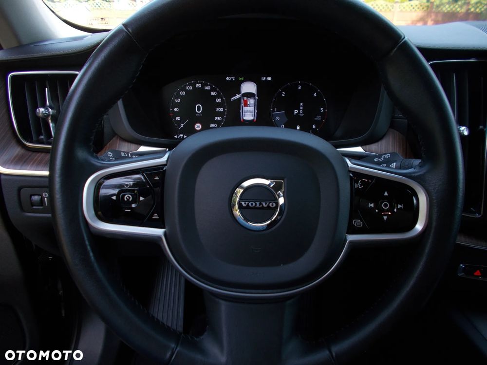 Volvo XC 60 D5 AWD Inscription - 5