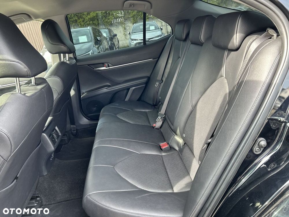 Toyota Camry 2.5 Hybrid Executive CVT - 13