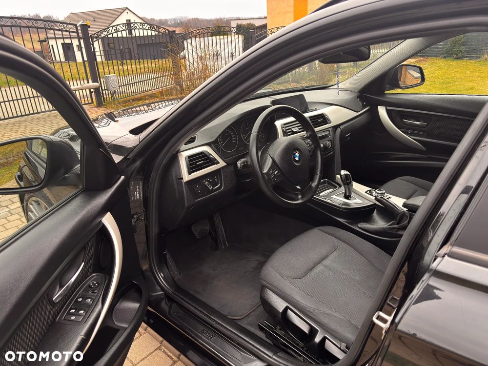 BMW Seria 3 320d Efficient Dynamics Edition - 10