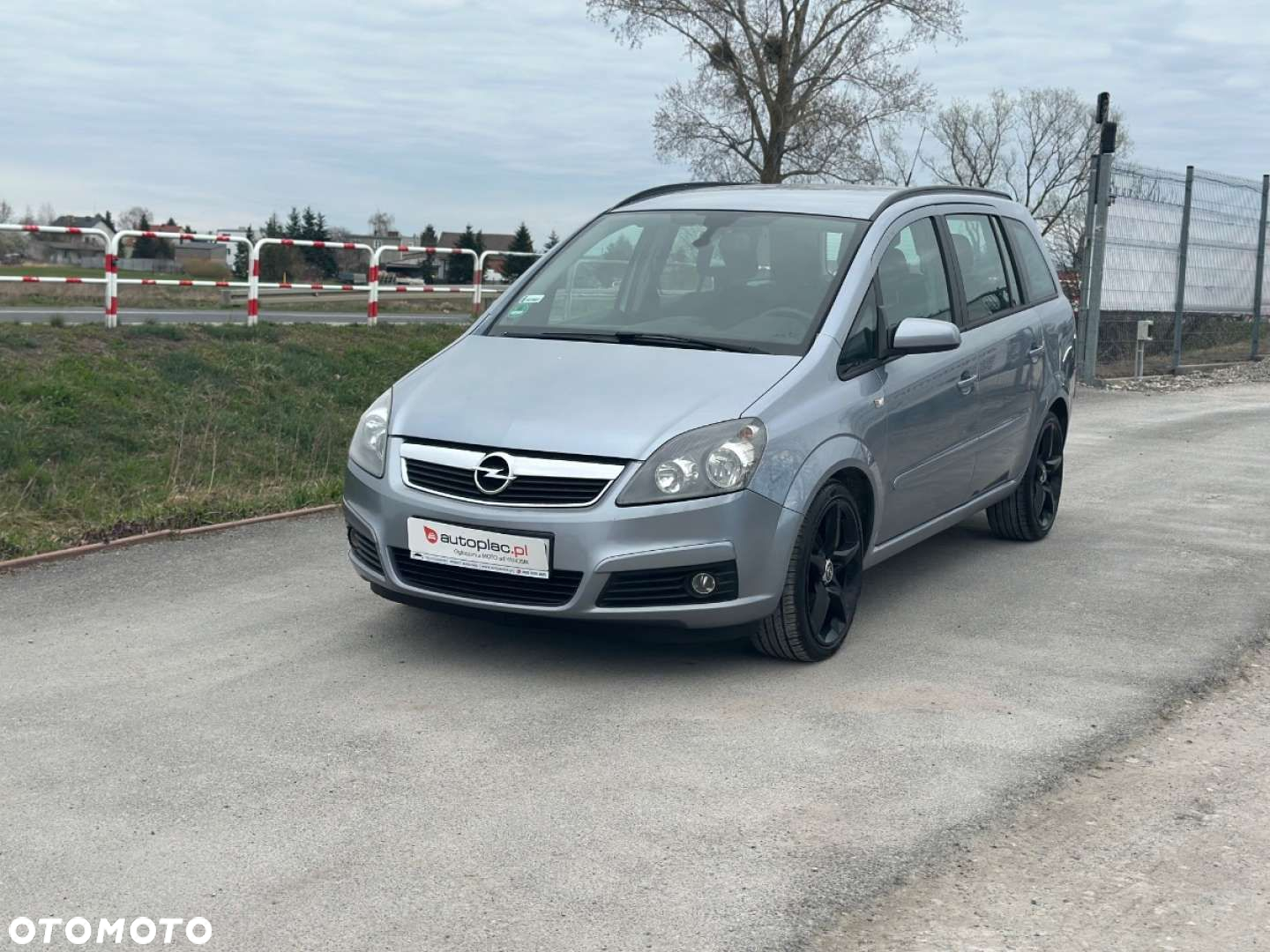 Opel Zafira 1.8 Essentia - 4