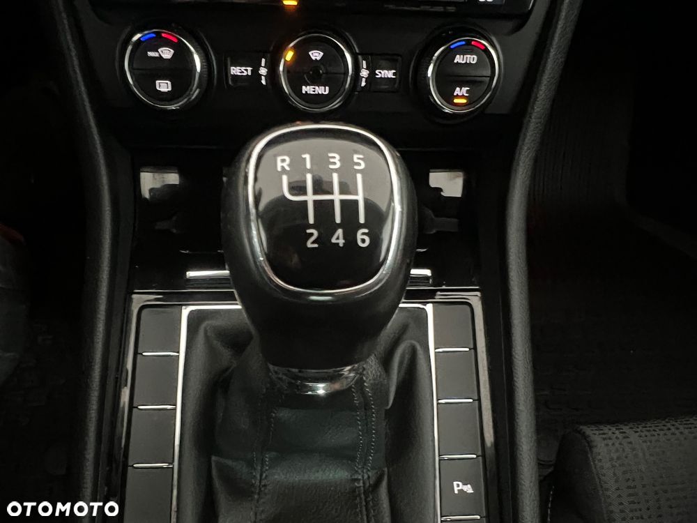 Skoda Superb - 37