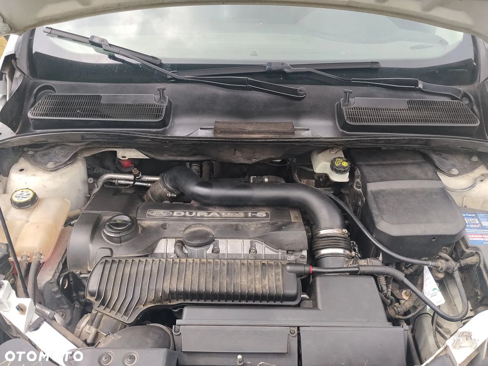 Ford Kuga 2.5 Titanium - 18