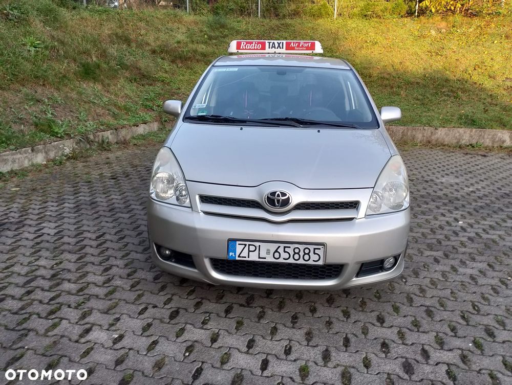 Toyota Corolla Verso 1.8 Gold + 7os MM - 6