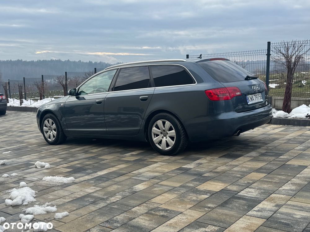 Audi A6 Avant 2.4 - 3