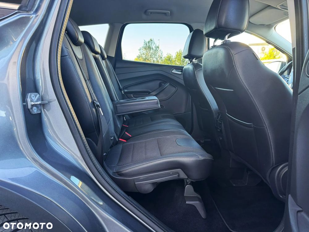Ford Kuga 1.6 EcoBoost 2x4 Titanium - 23