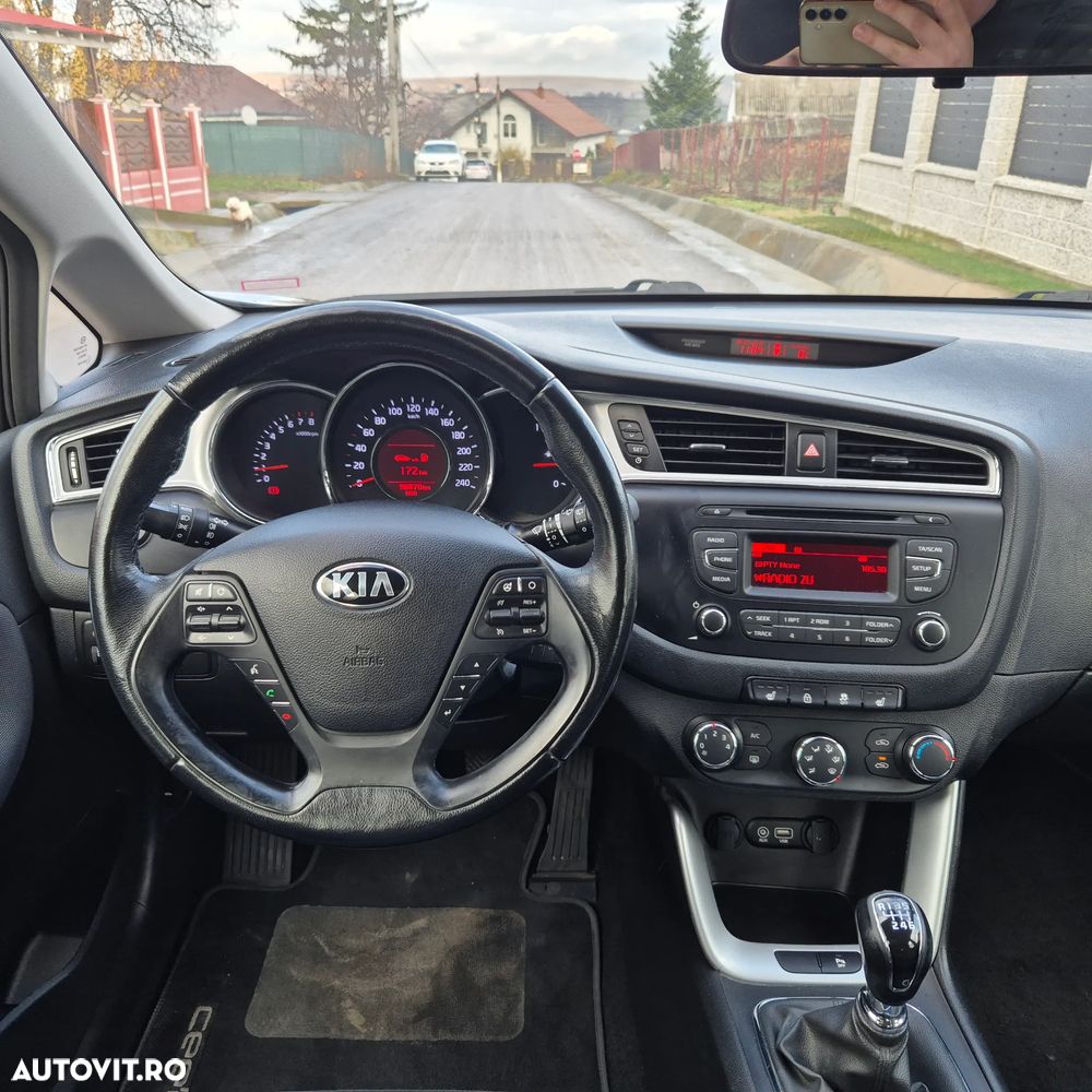 Kia Ceed 1.4 CVVT Dream Team Edition - 8