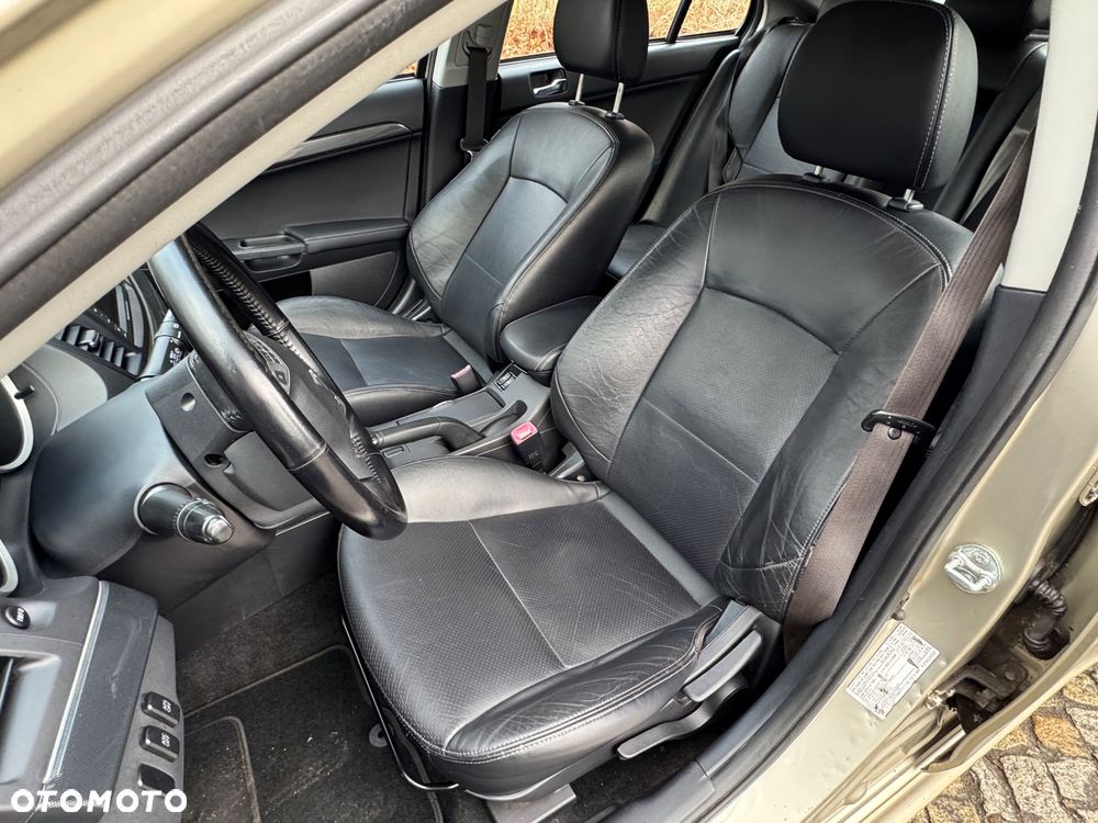 Mitsubishi Lancer 1.8 Invite - 15