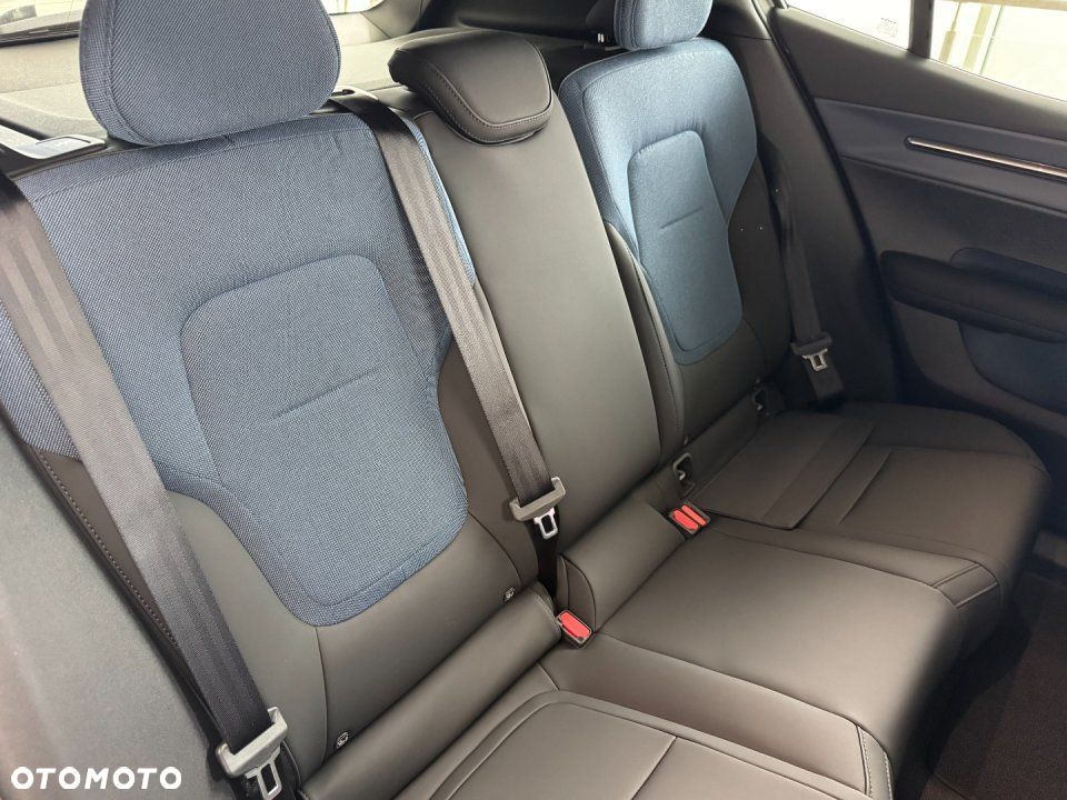 Volvo EX30 - 8