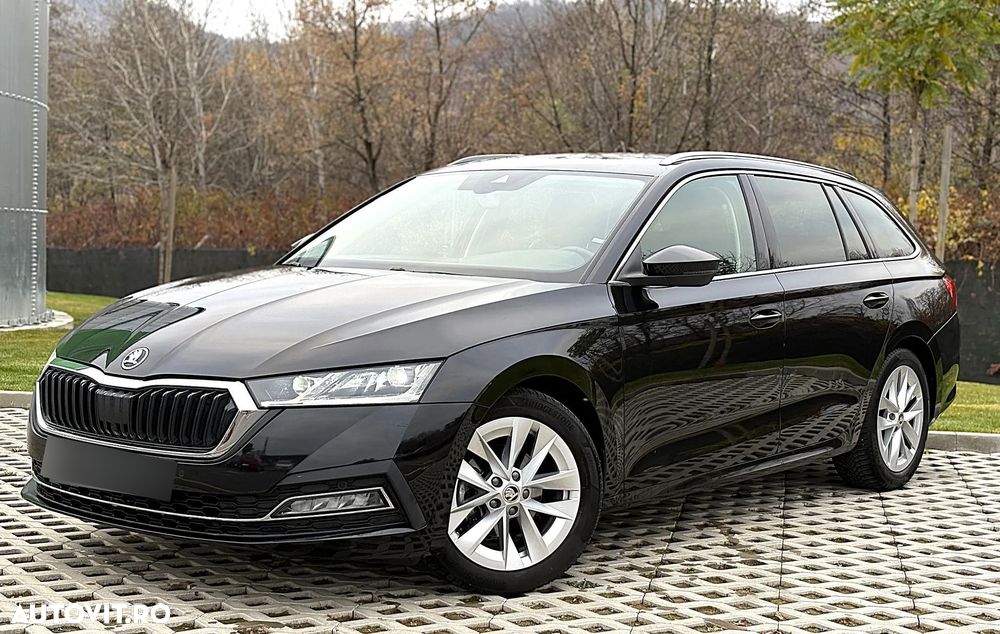 Skoda Octavia 2.0 TDI DSG Sportline - 1