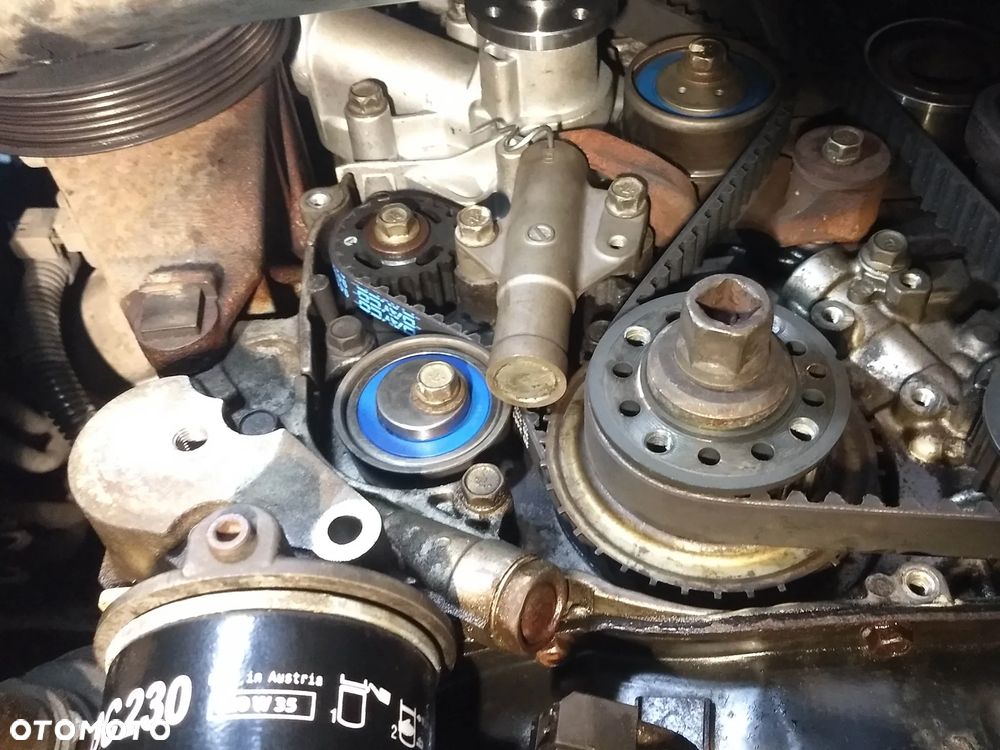 Mitsubishi Grandis 2.4 Inform - 19