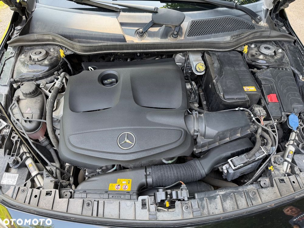 Mercedes-Benz GLA - 5