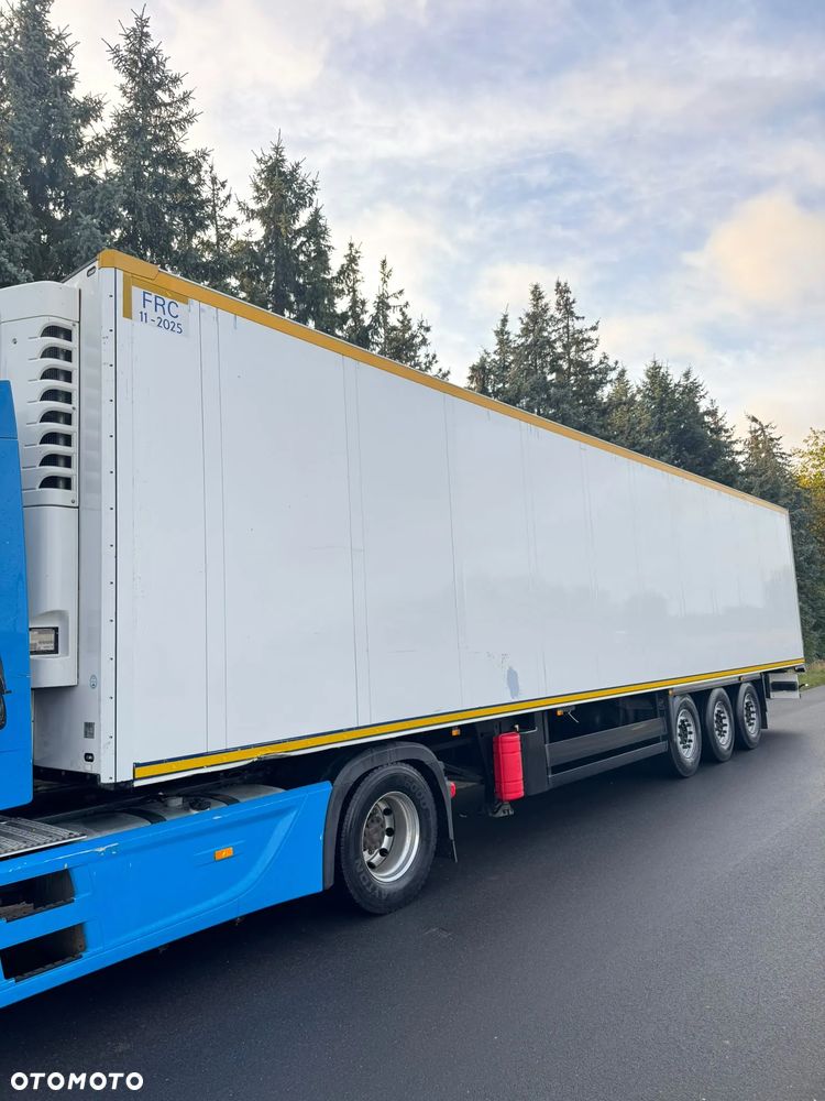 Schmitz Cargobull Doppelstock , osie Schmitz