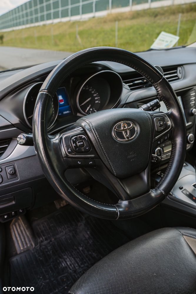 Toyota Avensis - 7