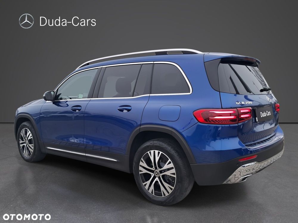 Mercedes-Benz GLB - 2