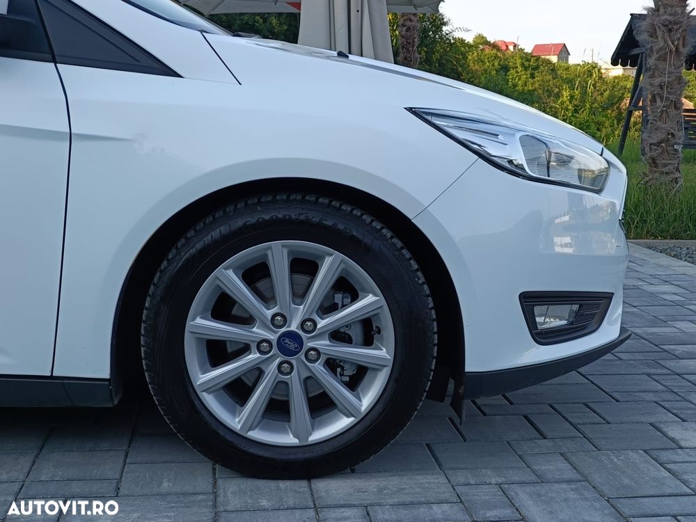 Ford Focus 1.0 EcoBoost Trend Edition - 9