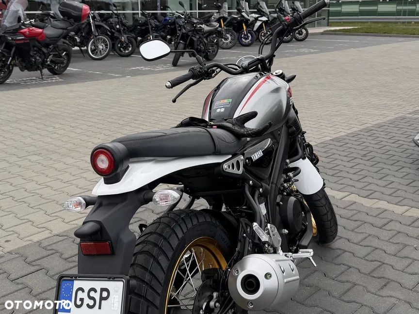 Yamaha XSR - 2
