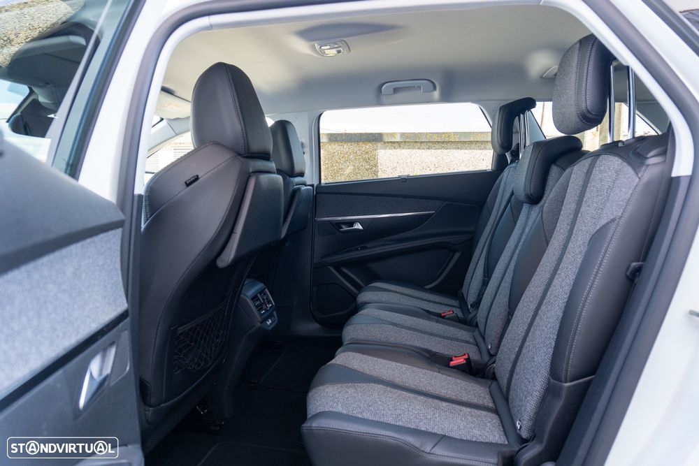 Peugeot 5008 BlueHDI 120 EAT6 Allure - 23