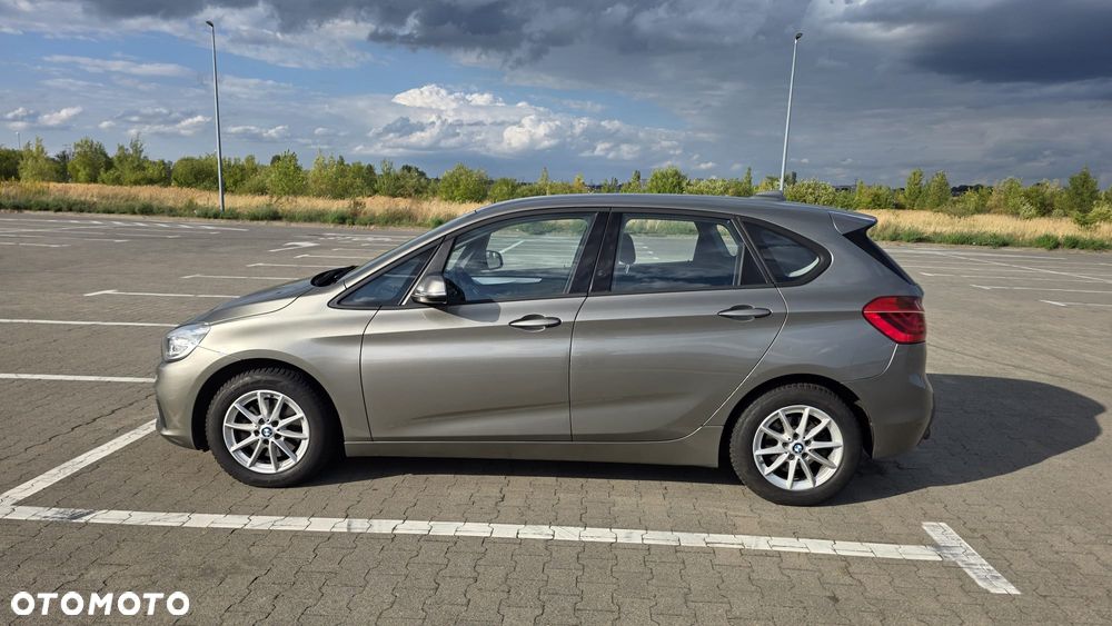 BMW Seria 2 218i - 4