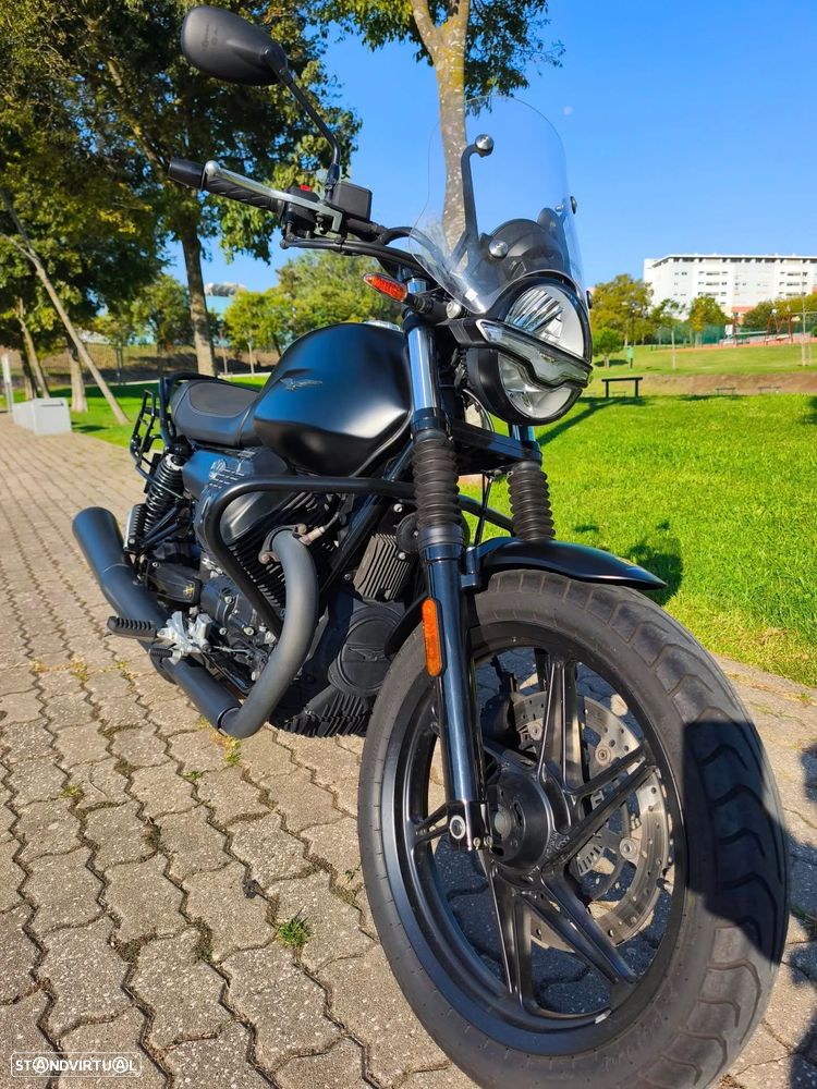 Moto Guzzi V7 850 Stone - 12