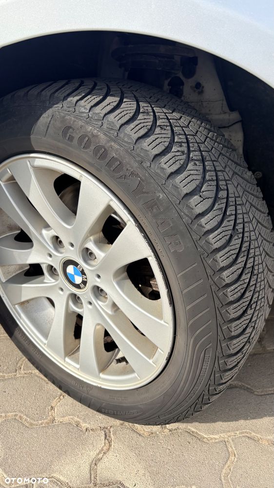 BMW Seria 3 318i - 21