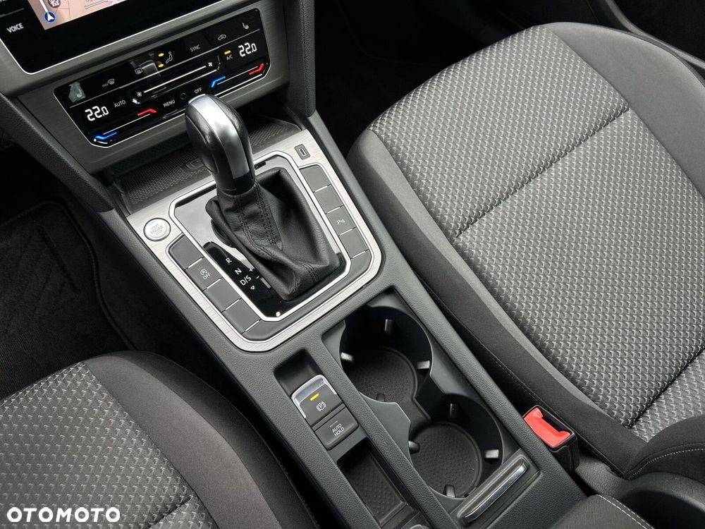 Volkswagen Passat Variant 2.0 TDI EVO Business DSG - 16