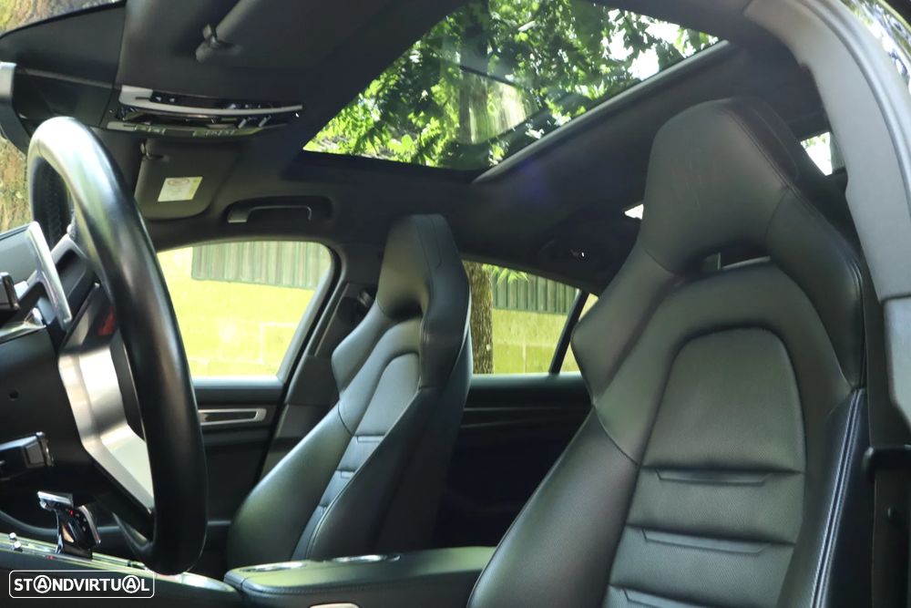 Porsche Panamera - 54