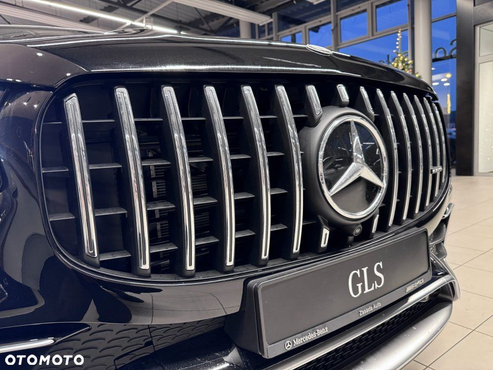 Mercedes-Benz GLS - 21