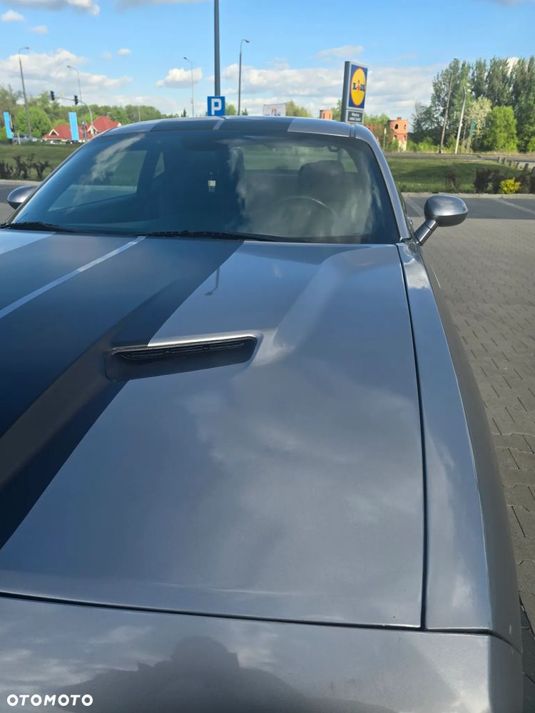 Dodge Challenger - 18