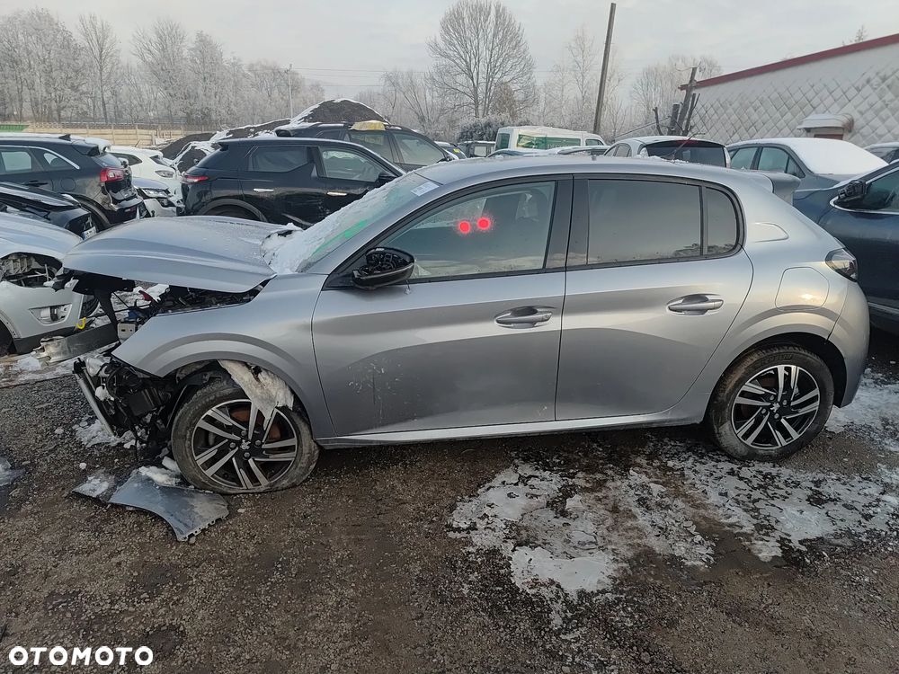 Peugeot 208 PureTech 130 EAT8 Allure Pack - 9