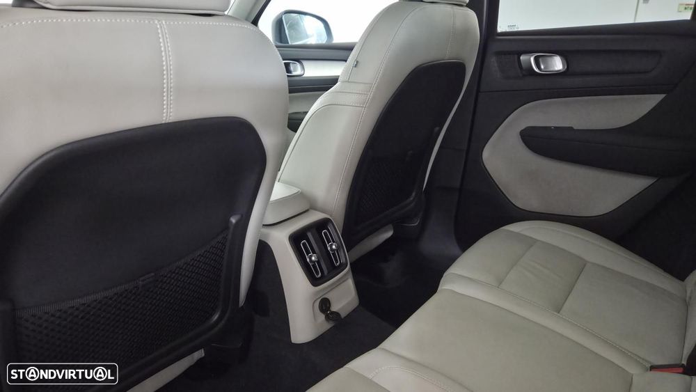 Volvo XC 40 1.5 T5 PHEV Momentum Plus - 10