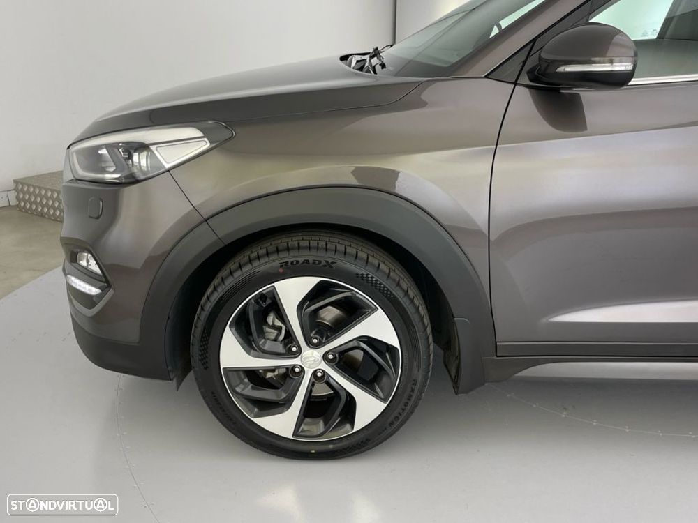Hyundai Tucson 1.7 CRDi Premium DCT — fotografia 21