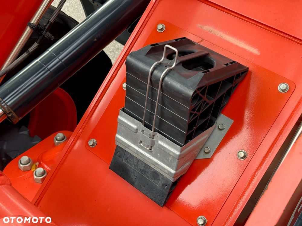 Kubota Ładowarka R070 - 11