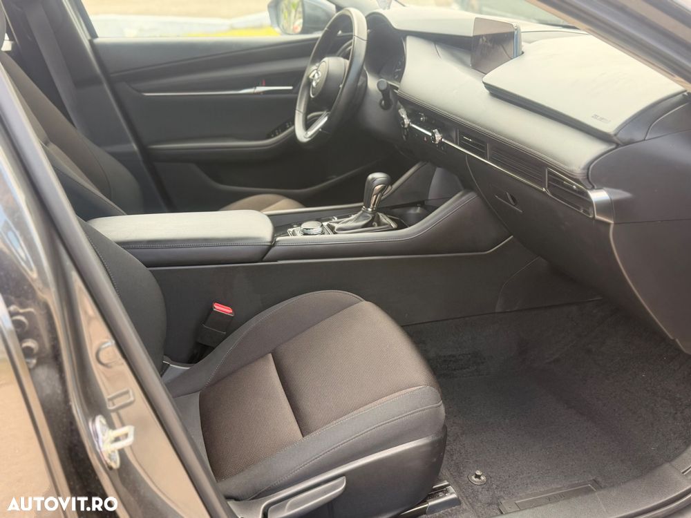 Mazda 3 e-Skyactiv G150 AT MHEV Exclusive-Line - 12