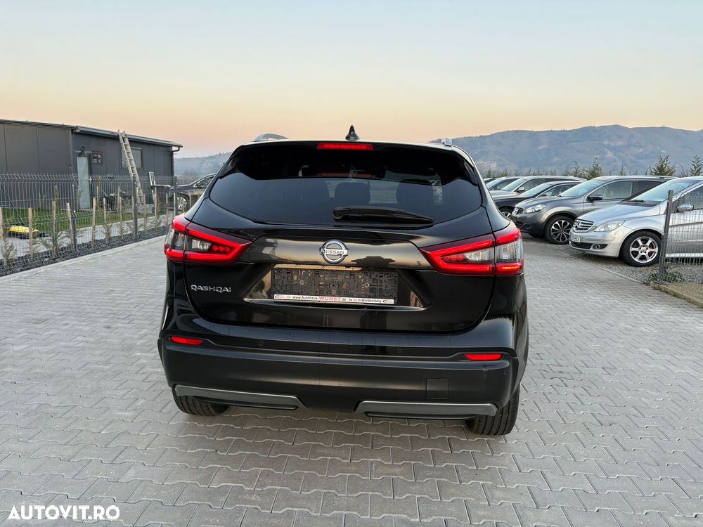 Nissan Qashqai 1.2 DIG-T Xtronic TEKNA+ - 6