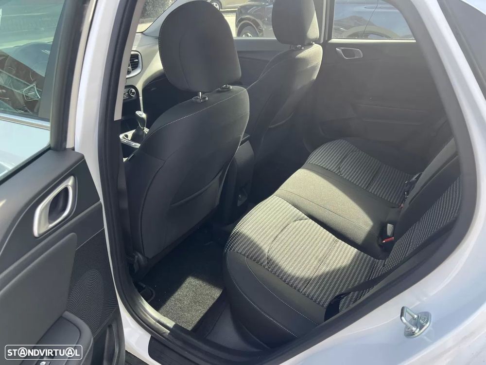 Kia XCeed 1.0 T-GDI Dynamic - 9