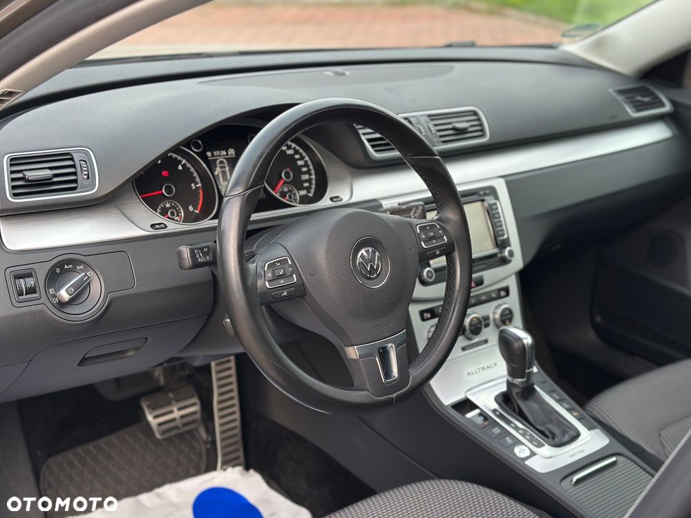 Volkswagen Passat Alltrack - 6