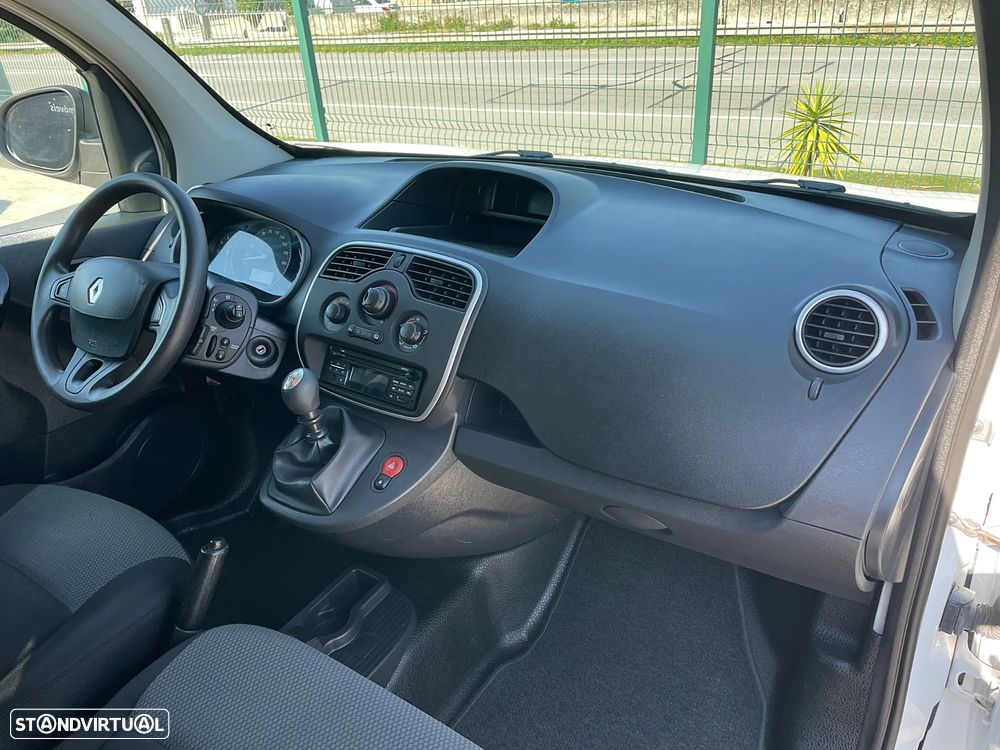 Renault Kangoo 1.5 dCi Longa IVA Dedutível - 17