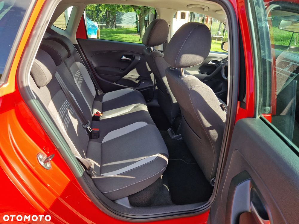 Volkswagen Polo 1.4 16V Highline - 9