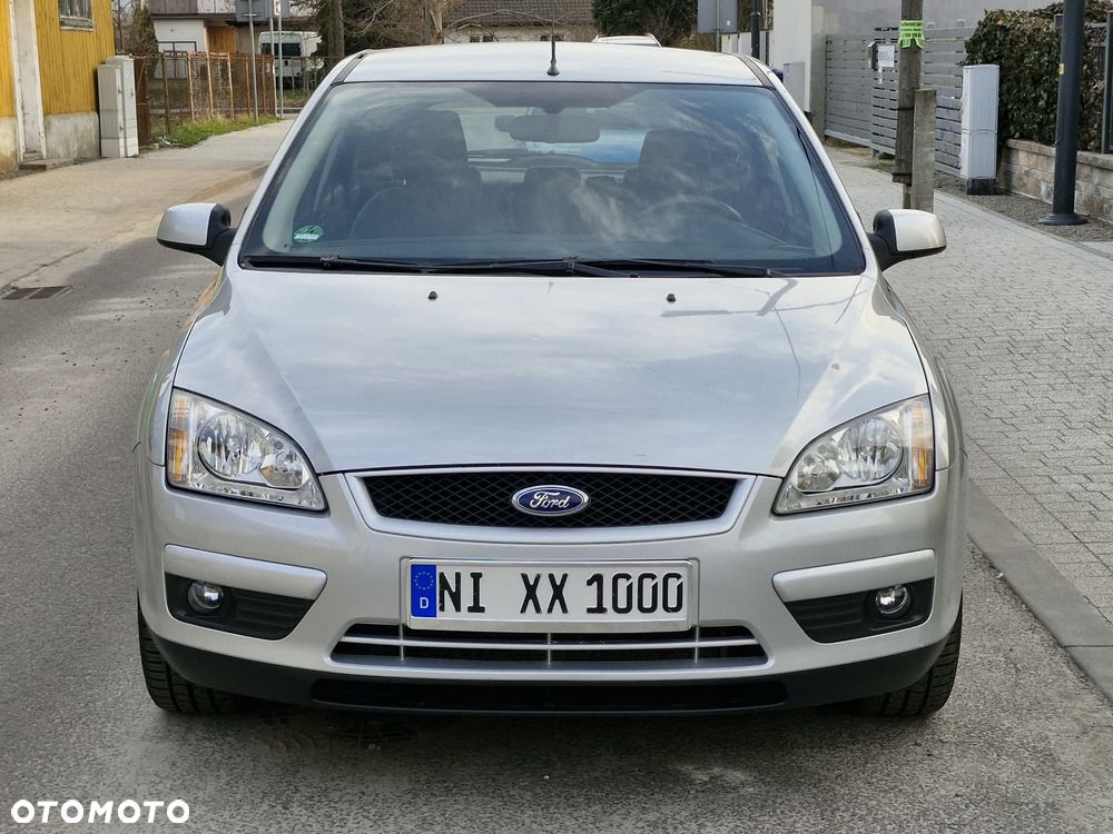 Ford Focus 1.6 16V Style - 2