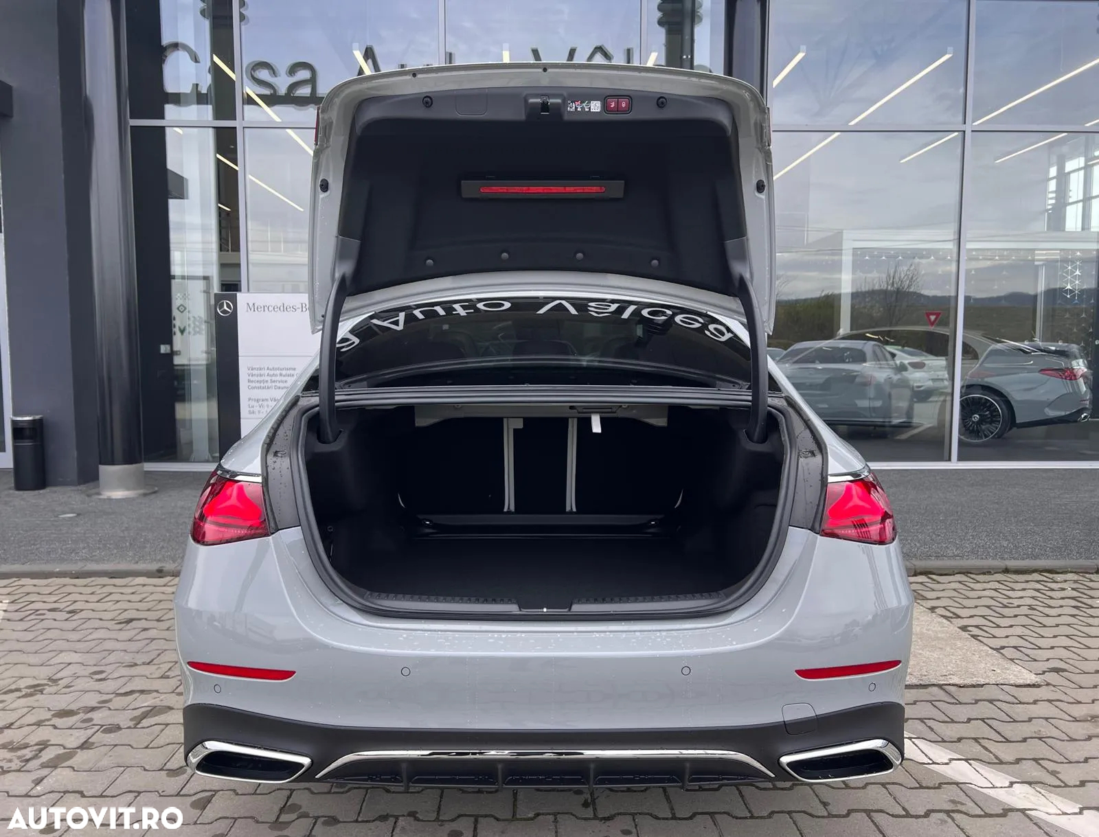 Mercedes-Benz E 220 d MHEV 4MATIC Aut. - 4