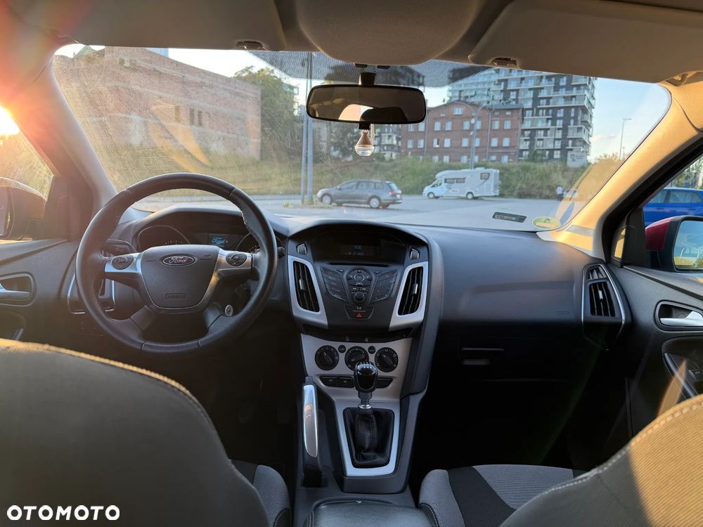 Ford Focus 1.6 EcoBoost Start-Stopp-System Champions Edition - 10