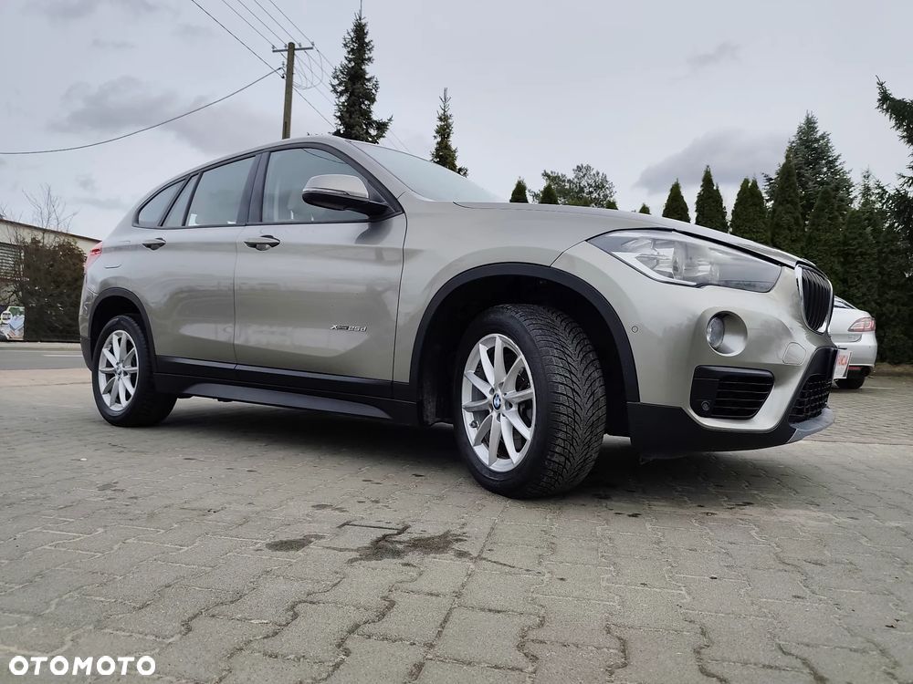 BMW X1 xDrive25d Advantage sport - 4