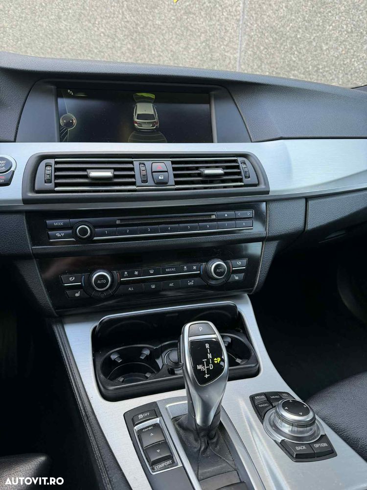 BMW Seria 5 530d Touring Aut. - 10