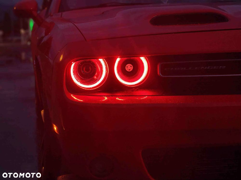 Dodge Challenger 6.4 Scat Pack - 21